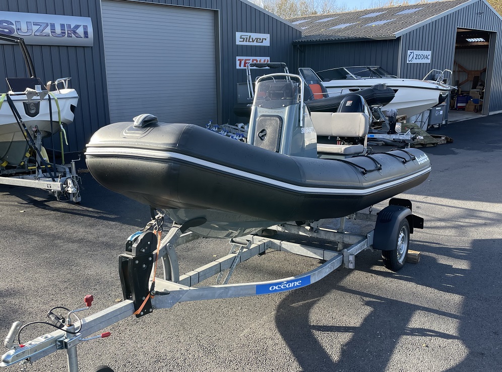 BOMBARD EXPLORER 420